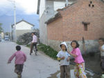 Kids near dali